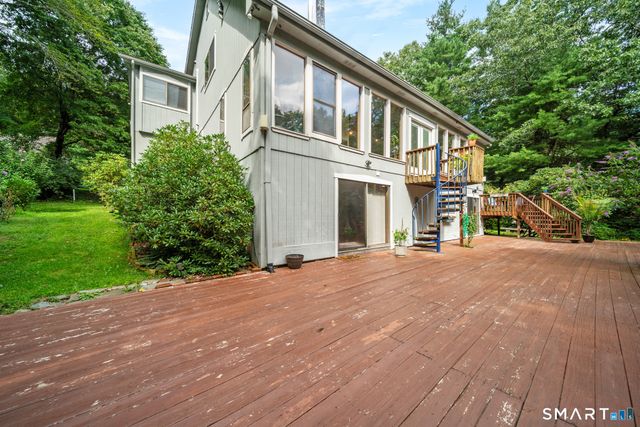 26 Vidich Lane, Naugatuck, CT 06770