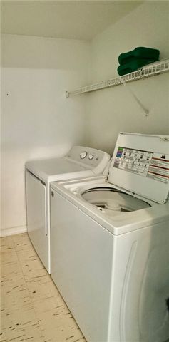 5090 Fairways Circle H102, Vero Beach, FL 32967