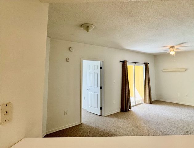 5090 Fairways Circle H102, Vero Beach, FL 32967