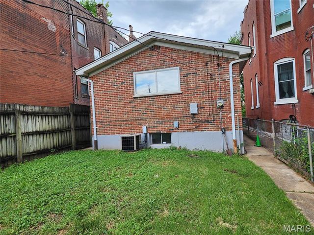 2342 Virginia Avenue, St Louis, MO 63104