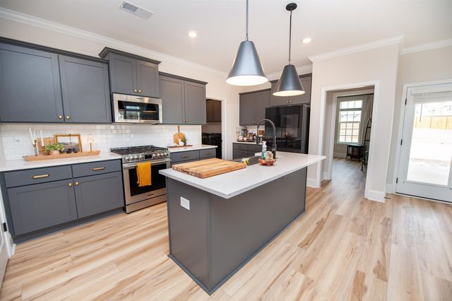 775 Peachtree Road, Chesnee, SC 29323