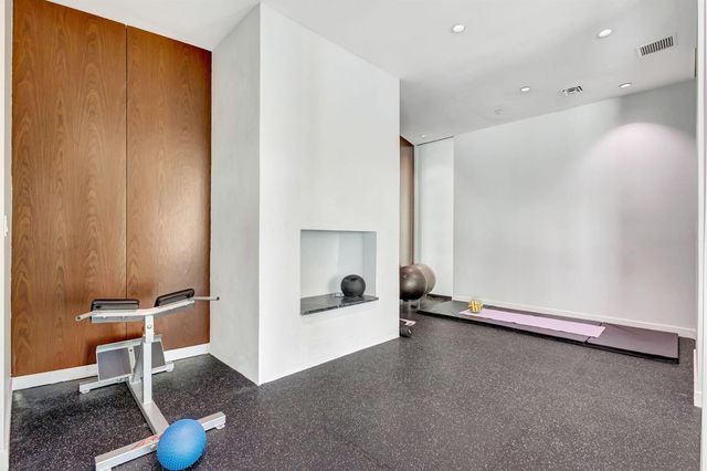 300 S Australian Avenue 1601, West Palm Beach, FL 33401