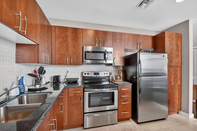 300 S Australian Avenue 1601, West Palm Beach, FL 33401