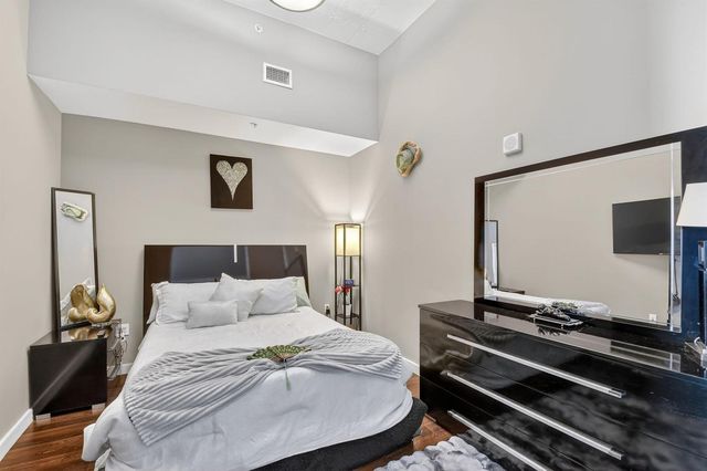 300 S Australian Avenue 1601, West Palm Beach, FL 33401