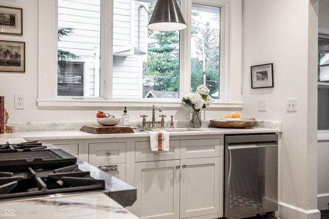 140 E 44th Street, Indianapolis, IN 46205