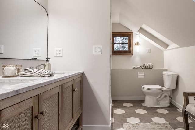 140 E 44th Street, Indianapolis, IN 46205