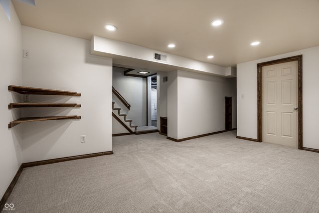 140 E 44th Street, Indianapolis, IN 46205