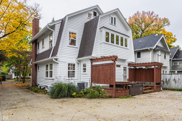 140 E 44th Street, Indianapolis, IN 46205