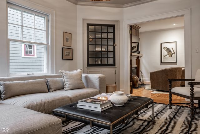 140 E 44th Street, Indianapolis, IN 46205