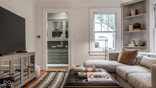 140 E 44th Street, Indianapolis, IN 46205