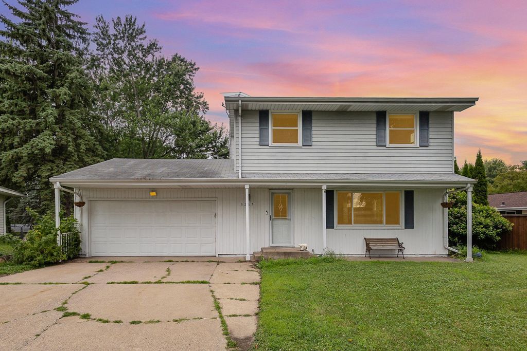3237 Jerry Court, White Bear Lake, MN 55110