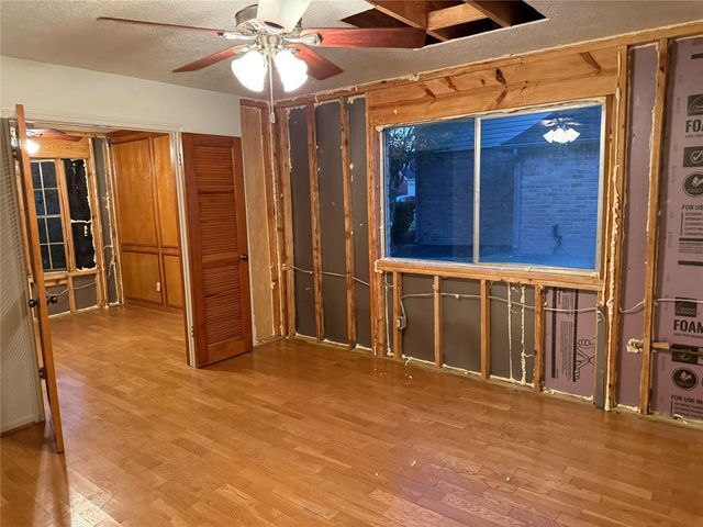 11410 Galbreath Drive, Houston, TX 77066