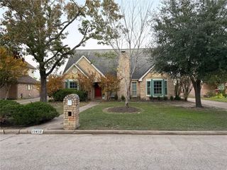 11410 Galbreath Drive, Houston, TX 77066