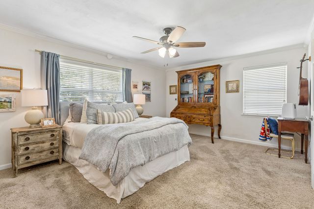 10622 MAPLERIDGE Drive, Dallas, TX 75238