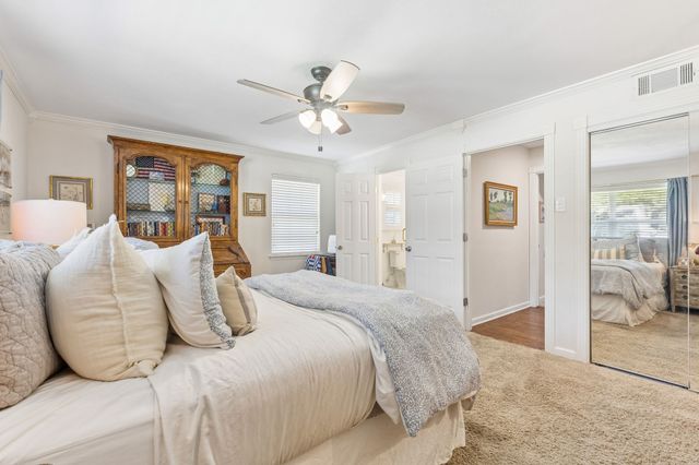 10622 MAPLERIDGE Drive, Dallas, TX 75238