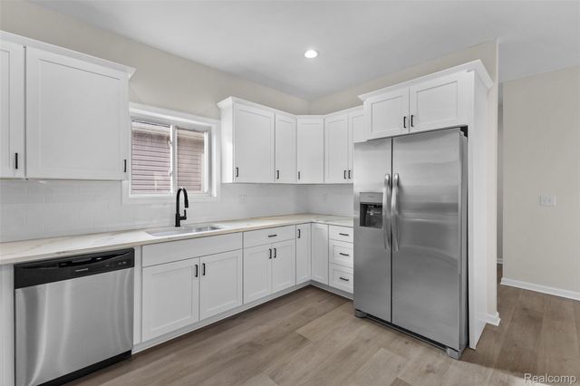 4833 Harding St Harding St, Dearborn Heights, MI 48125