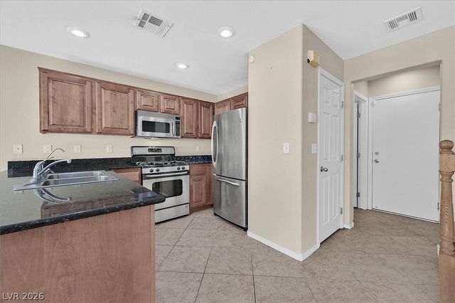 5732 Rose Tiara Drive, Las Vegas, NV 89139