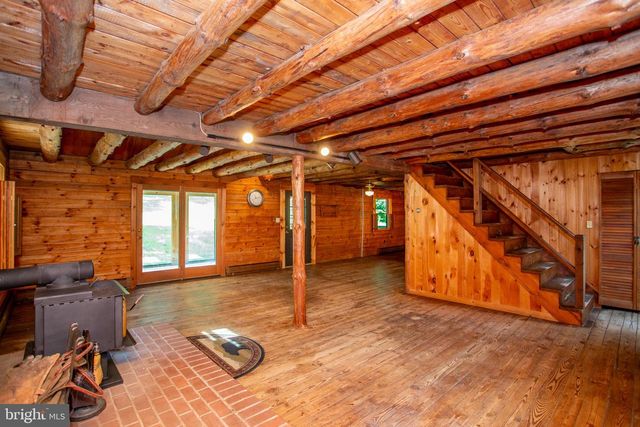 3591 DOGWOOD LN, Riegelsville, PA 18077