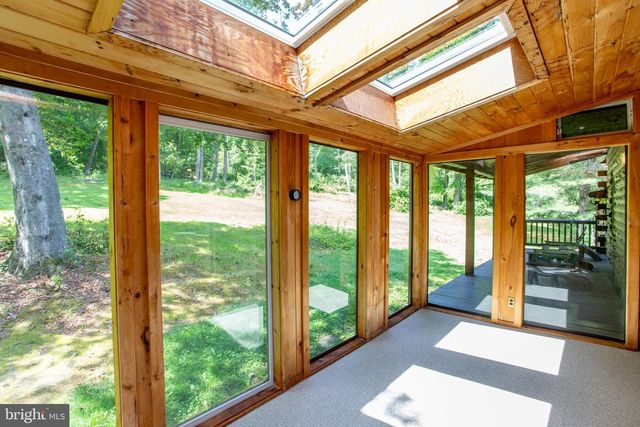 3591 DOGWOOD LN, Riegelsville, PA 18077