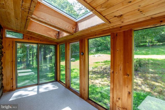 3591 DOGWOOD LN, Riegelsville, PA 18077