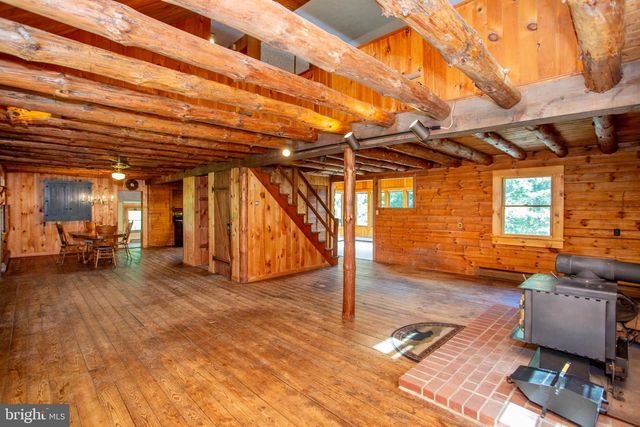 3591 DOGWOOD LN, Riegelsville, PA 18077