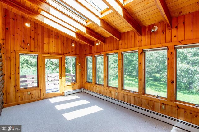 3591 DOGWOOD LN, Riegelsville, PA 18077