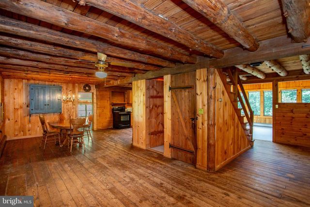 3591 DOGWOOD LN, Riegelsville, PA 18077