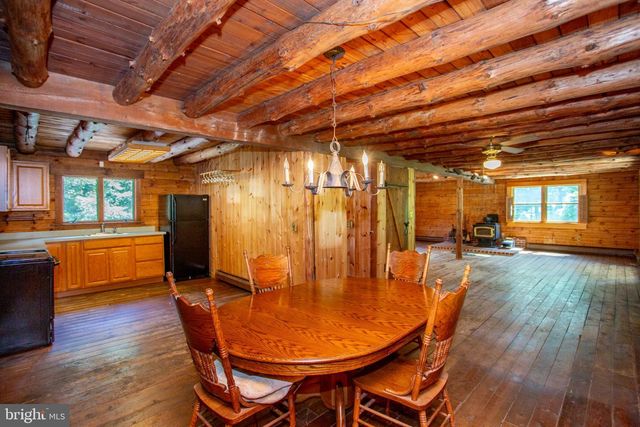 3591 DOGWOOD LN, Riegelsville, PA 18077