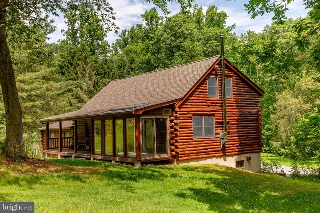3591 DOGWOOD LN, Riegelsville, PA 18077