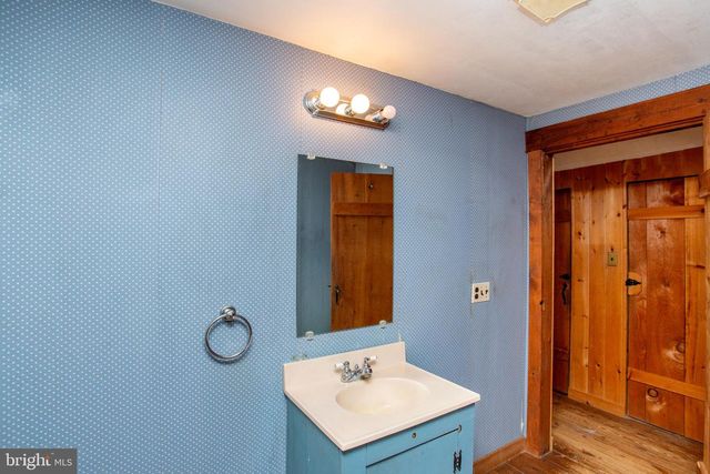 3591 DOGWOOD LN, Riegelsville, PA 18077