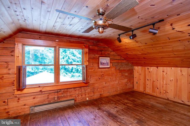 3591 DOGWOOD LN, Riegelsville, PA 18077