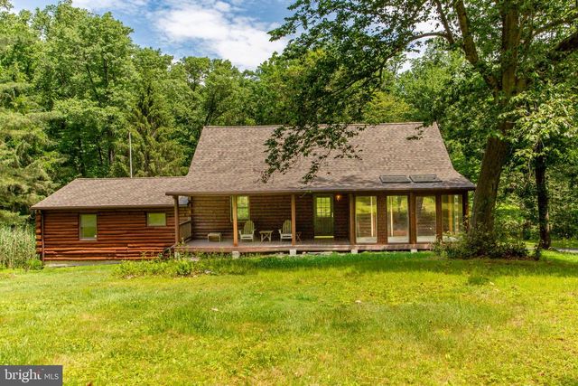 3591 DOGWOOD LN, Riegelsville, PA 18077