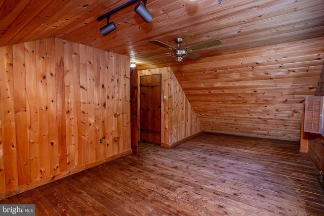 3591 DOGWOOD LN, Riegelsville, PA 18077