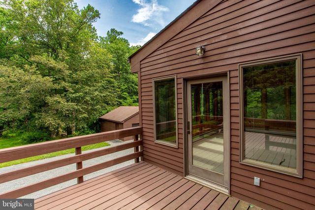 3591 DOGWOOD LN, Riegelsville, PA 18077