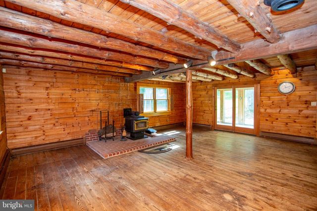3591 DOGWOOD LN, Riegelsville, PA 18077