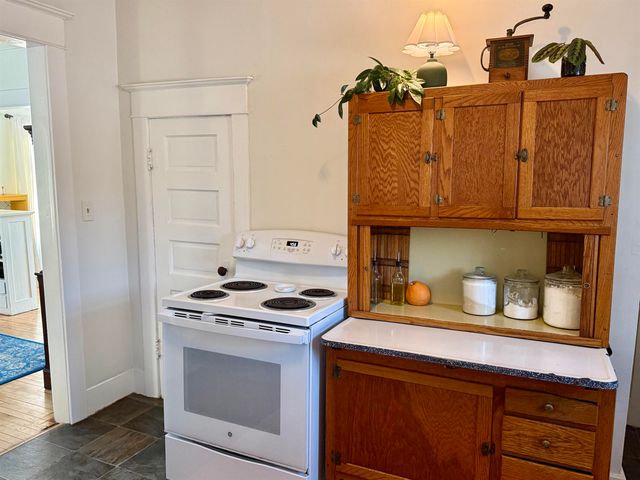 115 S State Street, Alma, MI 48801