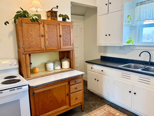 115 S State Street, Alma, MI 48801