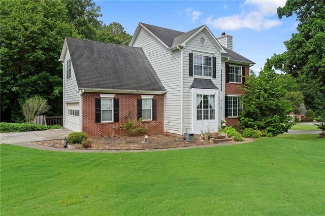 5660 Bridle Glen Drive, Buford, GA 30518