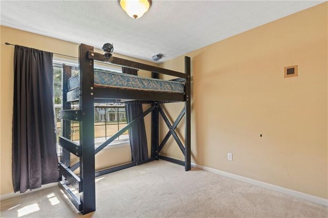 5660 Bridle Glen Drive, Buford, GA 30518