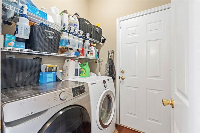 5660 Bridle Glen Drive, Buford, GA 30518