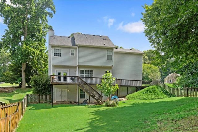 5660 Bridle Glen Drive, Buford, GA 30518