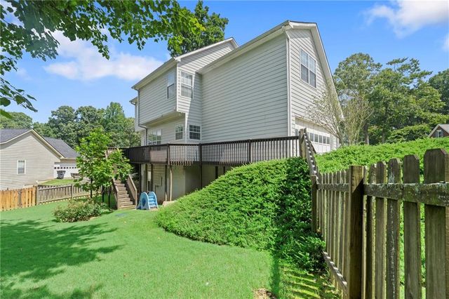 5660 Bridle Glen Drive, Buford, GA 30518