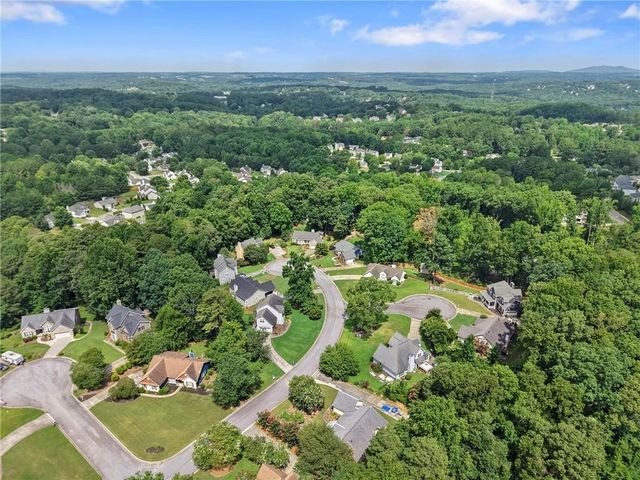 5660 Bridle Glen Drive, Buford, GA 30518
