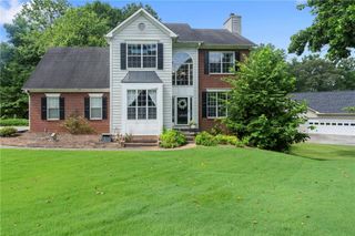 5660 Bridle Glen Drive, Buford, GA 30518