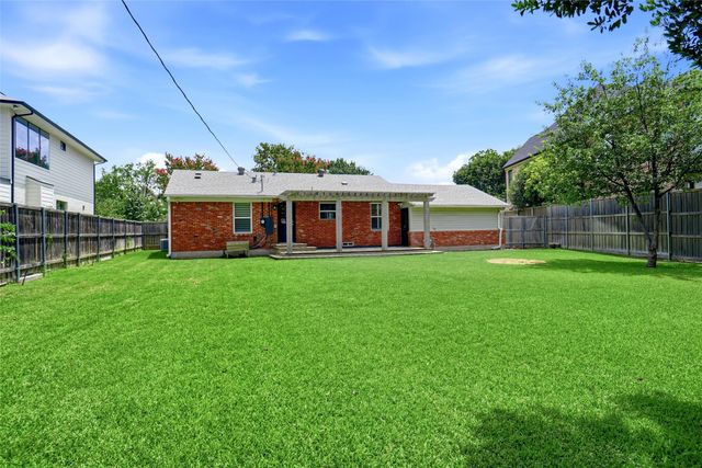 3975 Clover Lane, Dallas, TX 75220