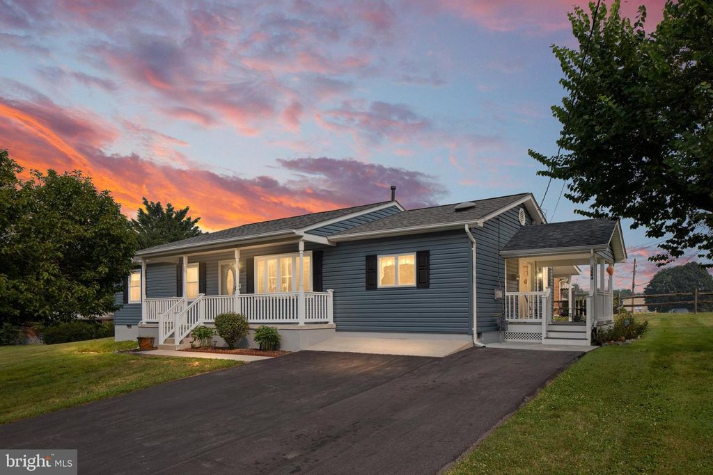 1004 PENNSYLVANIA AVE, Winchester, VA 22601