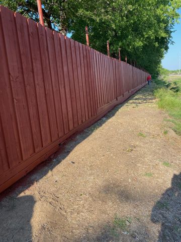 825 S Hughes Avenue, Fort Worth, TX 76103