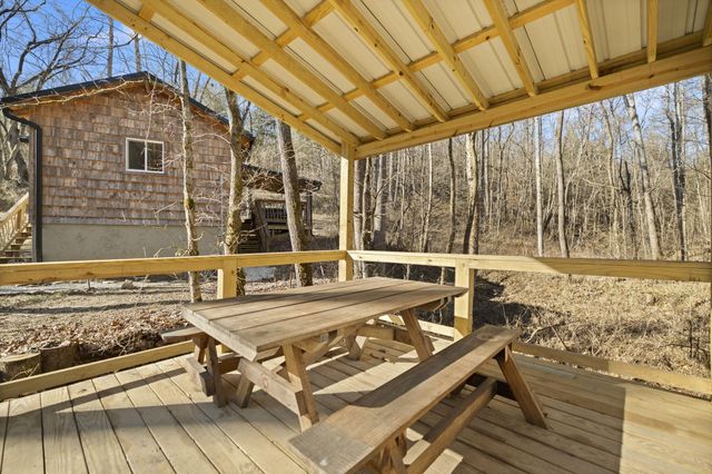 22 Still Hand, Beattyville, KY 41311