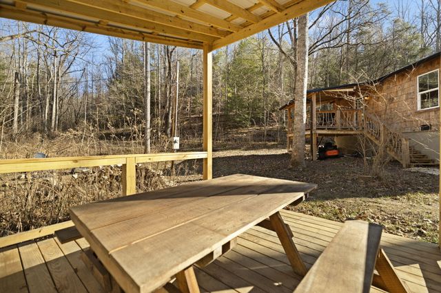 22 Still Hand, Beattyville, KY 41311