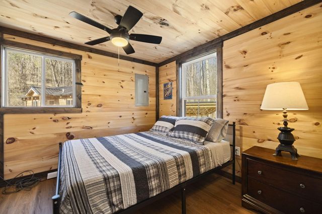 22 Still Hand, Beattyville, KY 41311